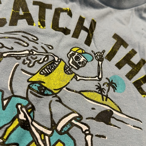 10/$10 catch the vibes tshirt size 8 SEE PHOTOS - Picture 2 of 4